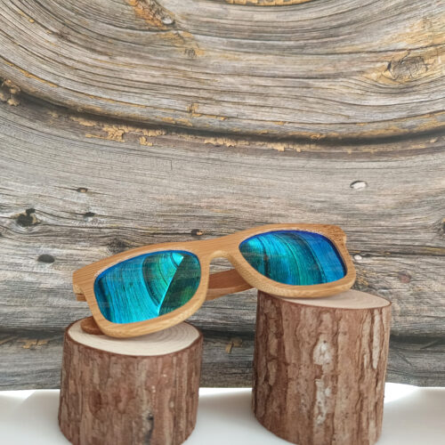 gafas de sol con moldura de madera